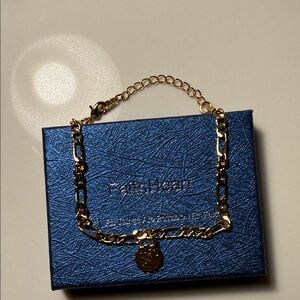 Elegant Gold Chain Bracelet with Charm